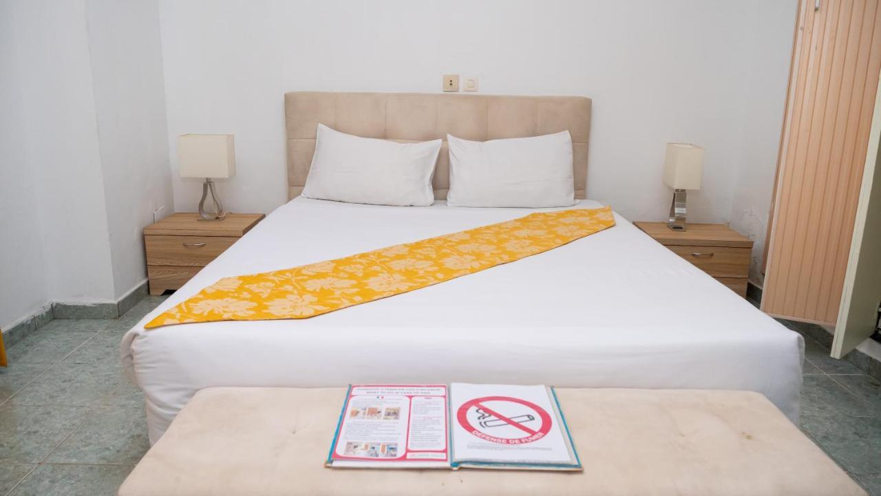 Hotel Djigui Abidjan Ngoại thất bức ảnh